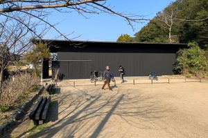 [James Turrell][0], _Minamidera_ (1999), Tadao Ando (Architect). Art House Project, Benesse Art Site, Naoshima Island, Japan. Photo: Georges Armaos.


[0]: https://ocula.com/artists/james-turrell/